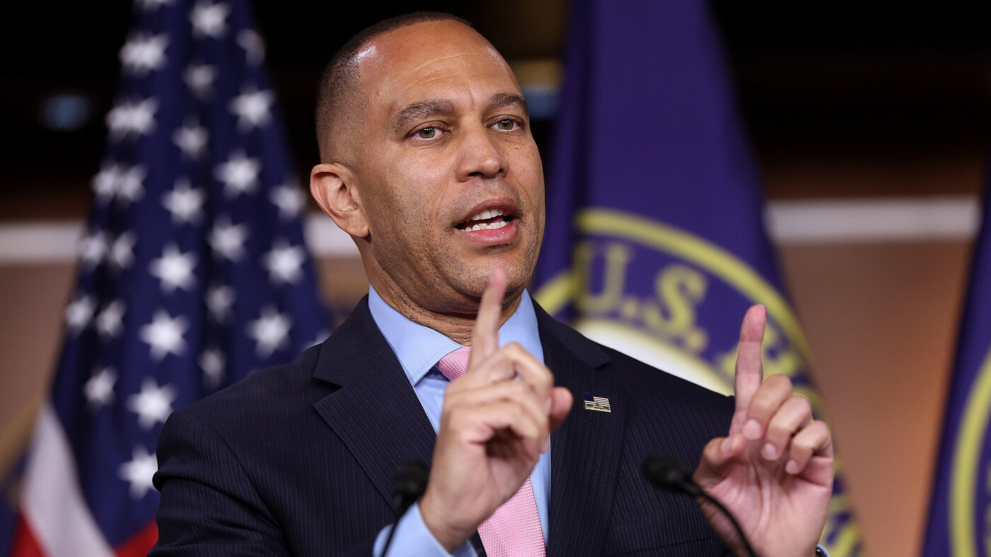 Hakeem Jeffries Demands Major DHS Reforms After Recent Controversies