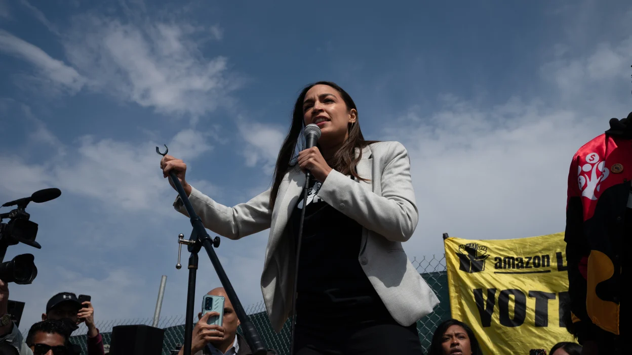 AOC Claims Vindication as Amazon Virginia HQ2 Stalls