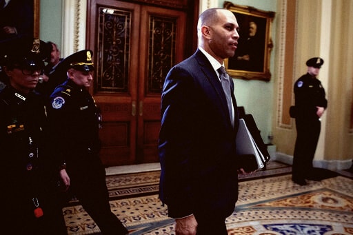 Trump Calls for Jeffries Impeachment Over Supreme Court Comments