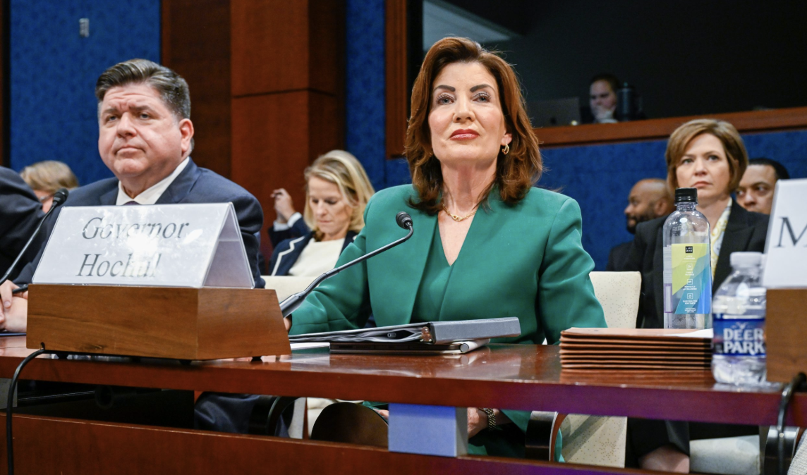 Lawmakers Push Hochul to Expand Pardon Power for Immigrant Protection